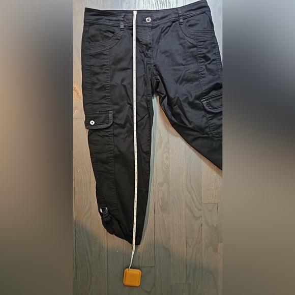 White House Black Market Black Cargo Pants Relaxed Fit - Picture 9 of 10